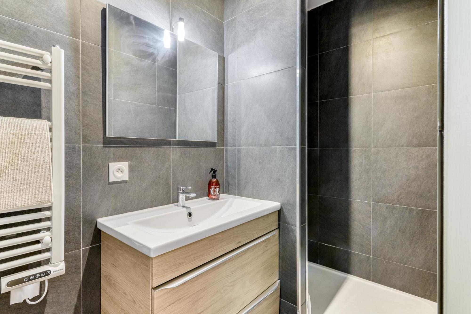 Le Maquens - Parking Gratuit - Wifi - Netflix Apartment *