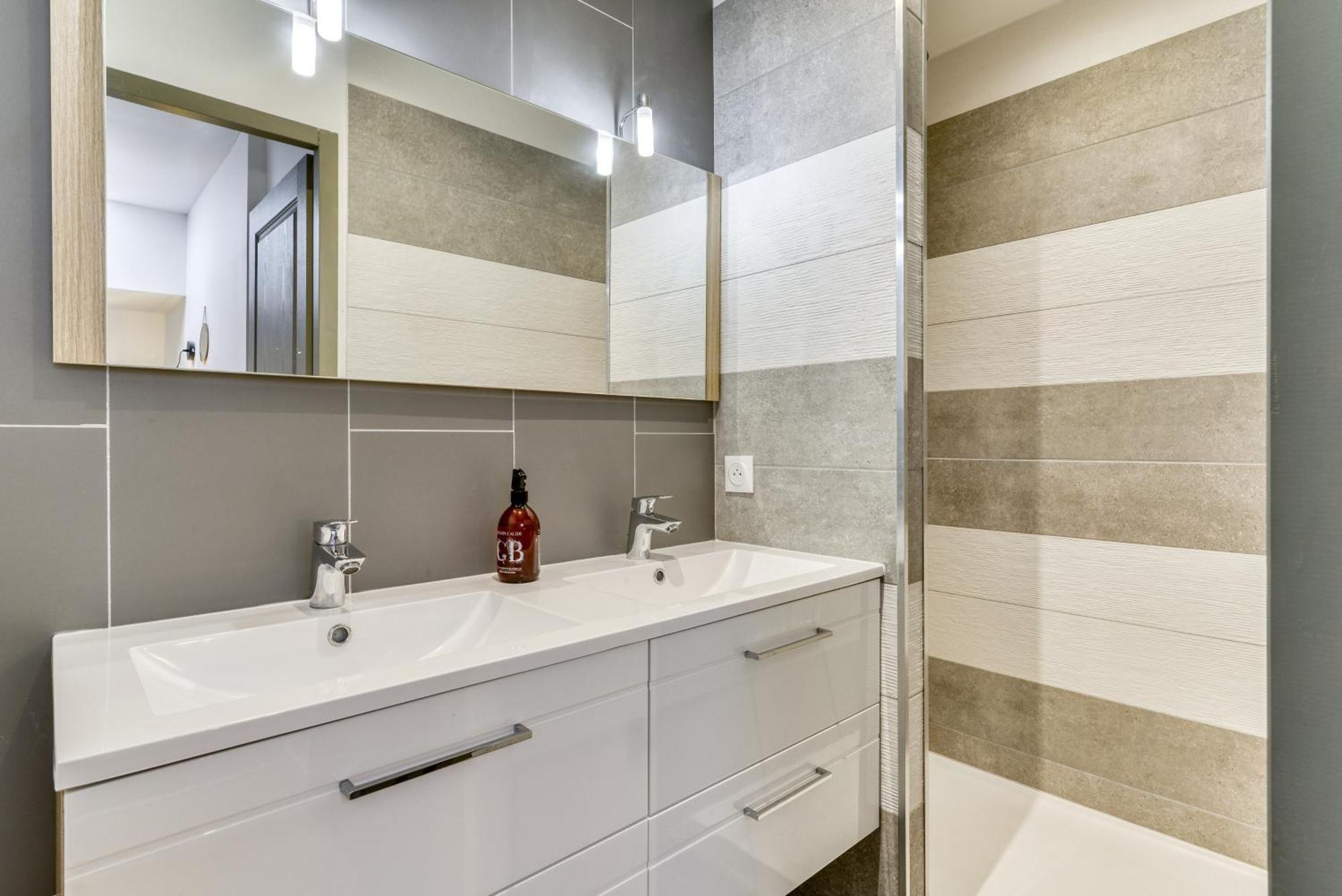 Le Maquens - Parking Gratuit - Wifi - Netflix Apartment *